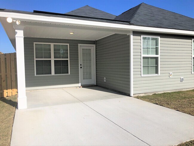 Building Photo - 851 Goodale Dr