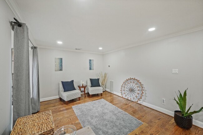 Building Photo - 15831 Ridge Park Dr