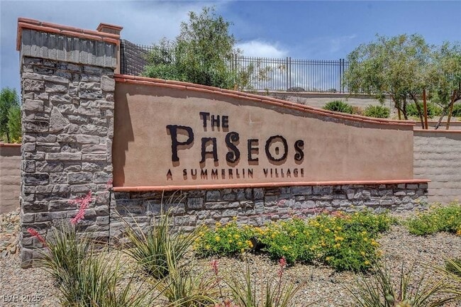 Building Photo - 536 Puenta Del Rey St