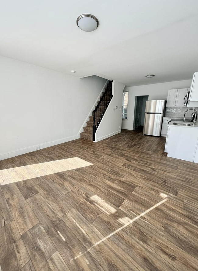 Building Photo - 3490 Weikel St