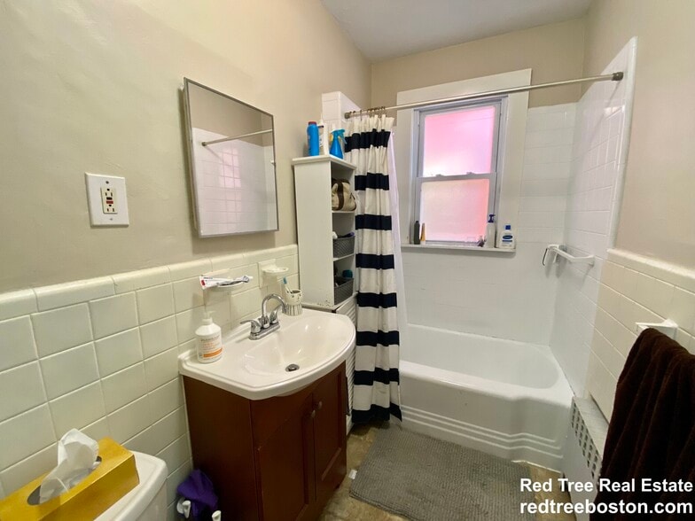 Building Photo - 51 Patten St