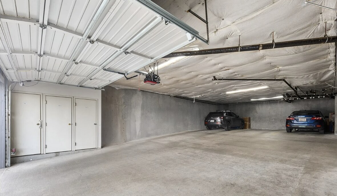 Building Photo - 1768 Aurora Ave N