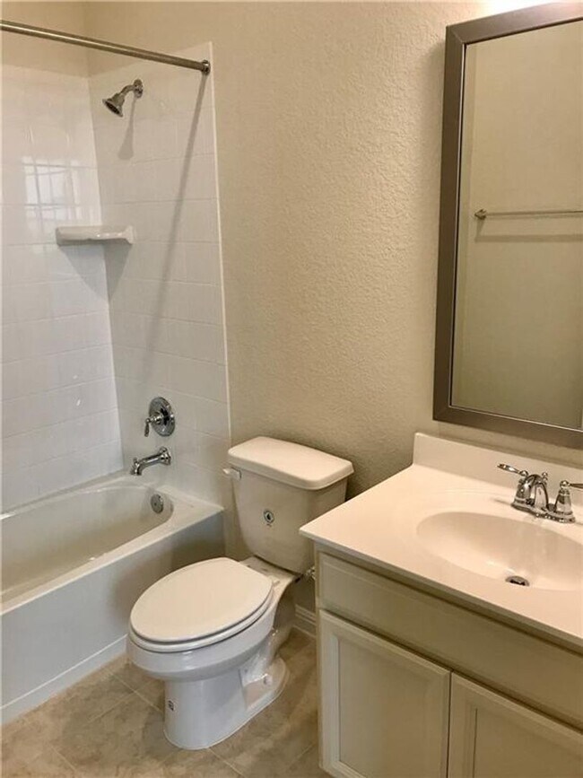 Building Photo - Brand New 4 bedroom One Story - Vista Vera...