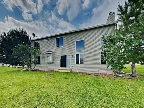 Building Photo - 6220 Pond View Dr