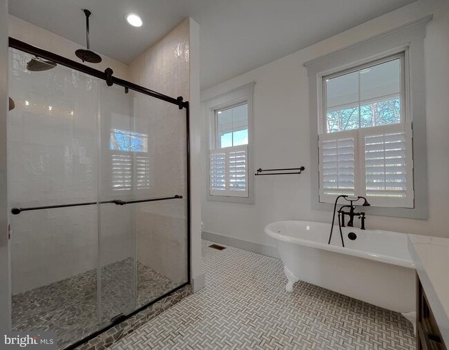 Building Photo - 45093 Smiths Nursery Rd