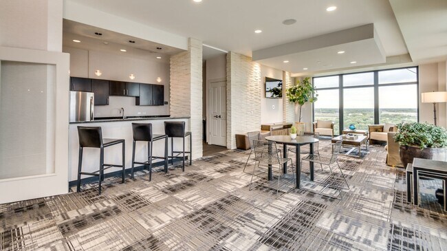 Building Photo - 3400 W Stonegate Blvd