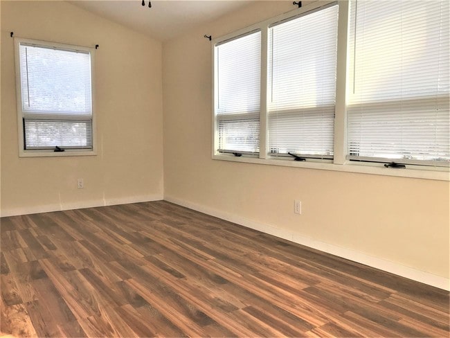 Building Photo - 5257 Irish Ln