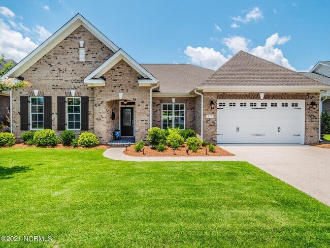 Primary Photo - LANDFALL - 4 bed | 3.5 bath modern home