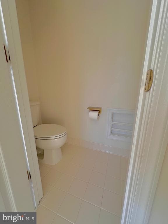 Building Photo - 21354 Shady Wood Terrace