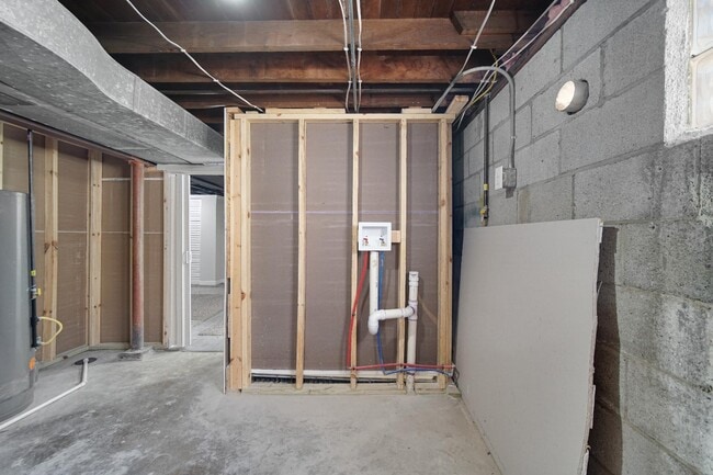 Building Photo - 5165 Pennsylvania St