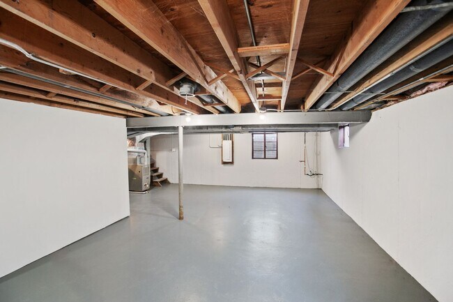 Building Photo - Renovated 4-Bedroom Home in Olympia Fields