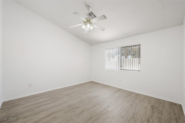 Building Photo - 3641 Yorba Linda Dr