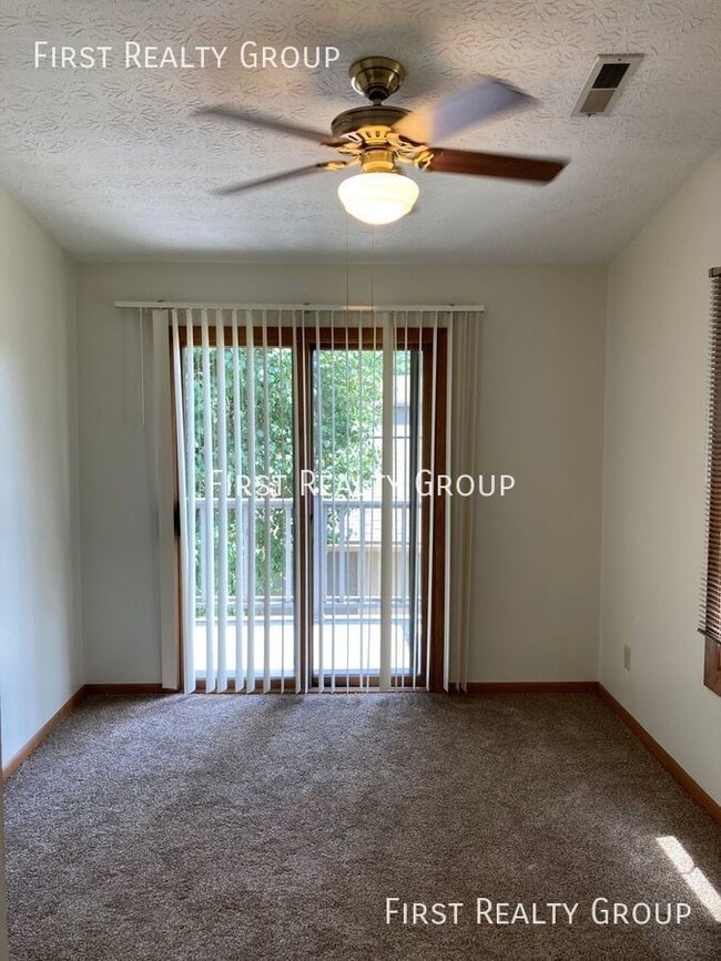 Building Photo - 1318 Lyons Rd