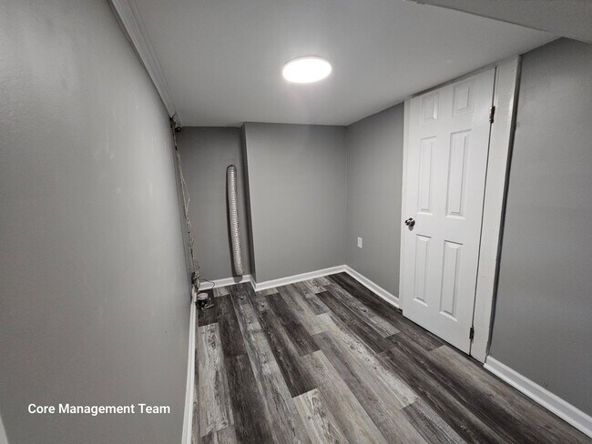 Building Photo - Fully rehabbed 2 bed 1 bath in the south side slopes!!