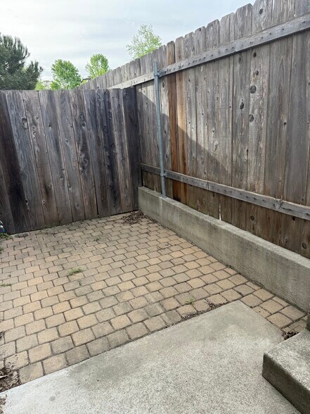 Building Photo - 3190 Camellia Ct