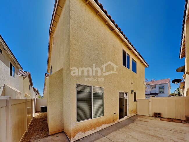 Building Photo - 7300 Vinca Rd