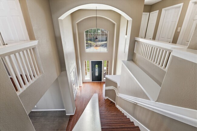 Building Photo - 13902 Oneida Ct