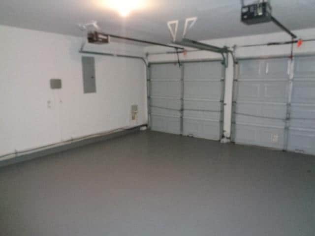 Building Photo - 15010 Sugarhollow Dr