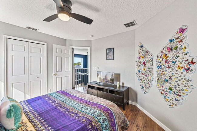 Building Photo - 8591 Sunrise Key Dr