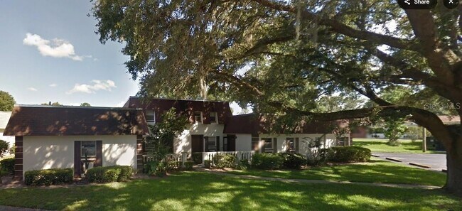 Building Photo - 1548 SE 27th St