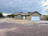 Building Photo - 2122 E Cloud Rd