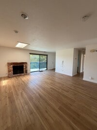 Building Photo - 713 Frederick St