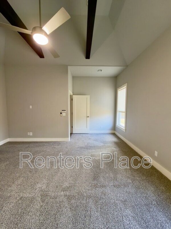 Building Photo - 4001 East 120th St S