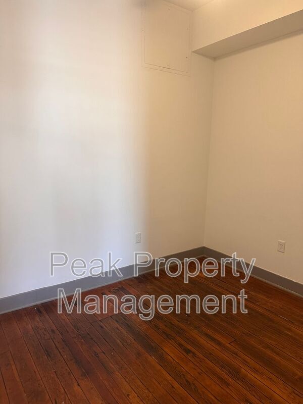 Building Photo - 1204 Hull Street Rd