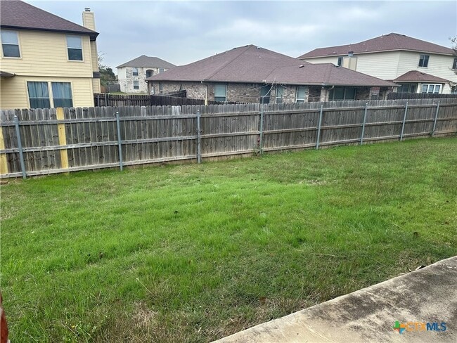 Building Photo - 226 Lottie Ln