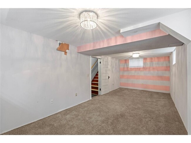 Building Photo - 2500 N Thomas Ave