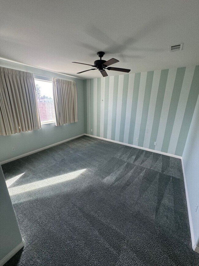 Building Photo - spacious 2 bedroom 2 bath home with office in Del Webb