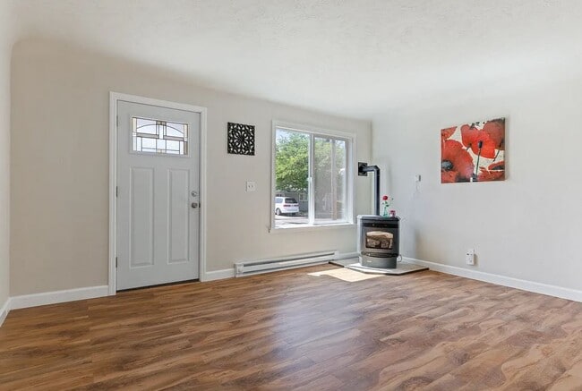 Building Photo - 271 Jennings St