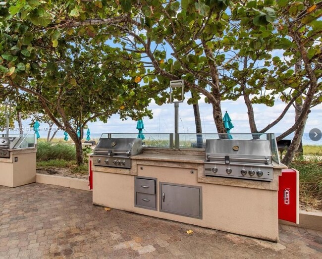 Building Photo - 5000 N Ocean Blvd