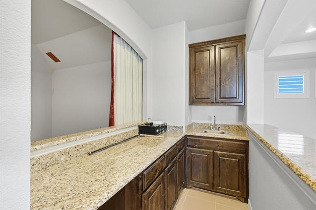 Building Photo - 7395 Gem Dr