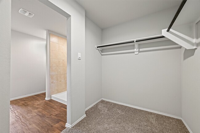 Building Photo - 21501 Rustic Elm Dr