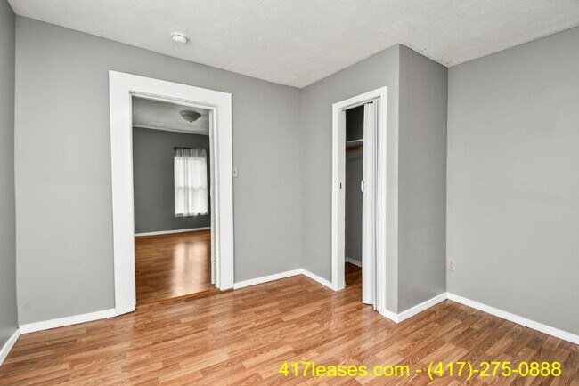 Building Photo - 2139 N Taylor Ave