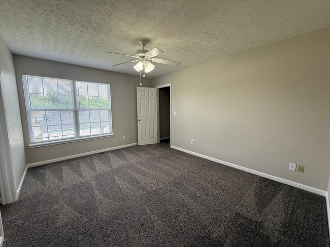 Building Photo - MOVE IN SPECIAL!! LARGE BEAUTIFUL 3 Bedroom 2.5 Bath Townhouse w/Finished Basement, Fenced in Yar...