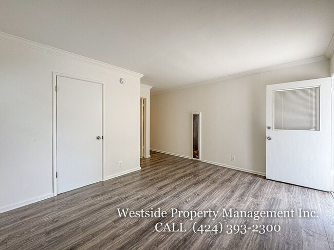 Building Photo - 3614 Veteran Ave