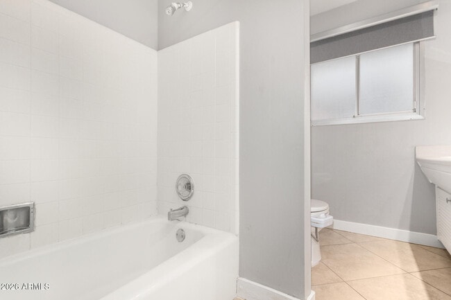 Building Photo - 4503 W Loma Ln