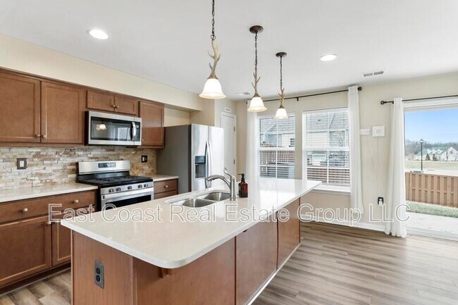 Building Photo - 203 Ran Rue Drive