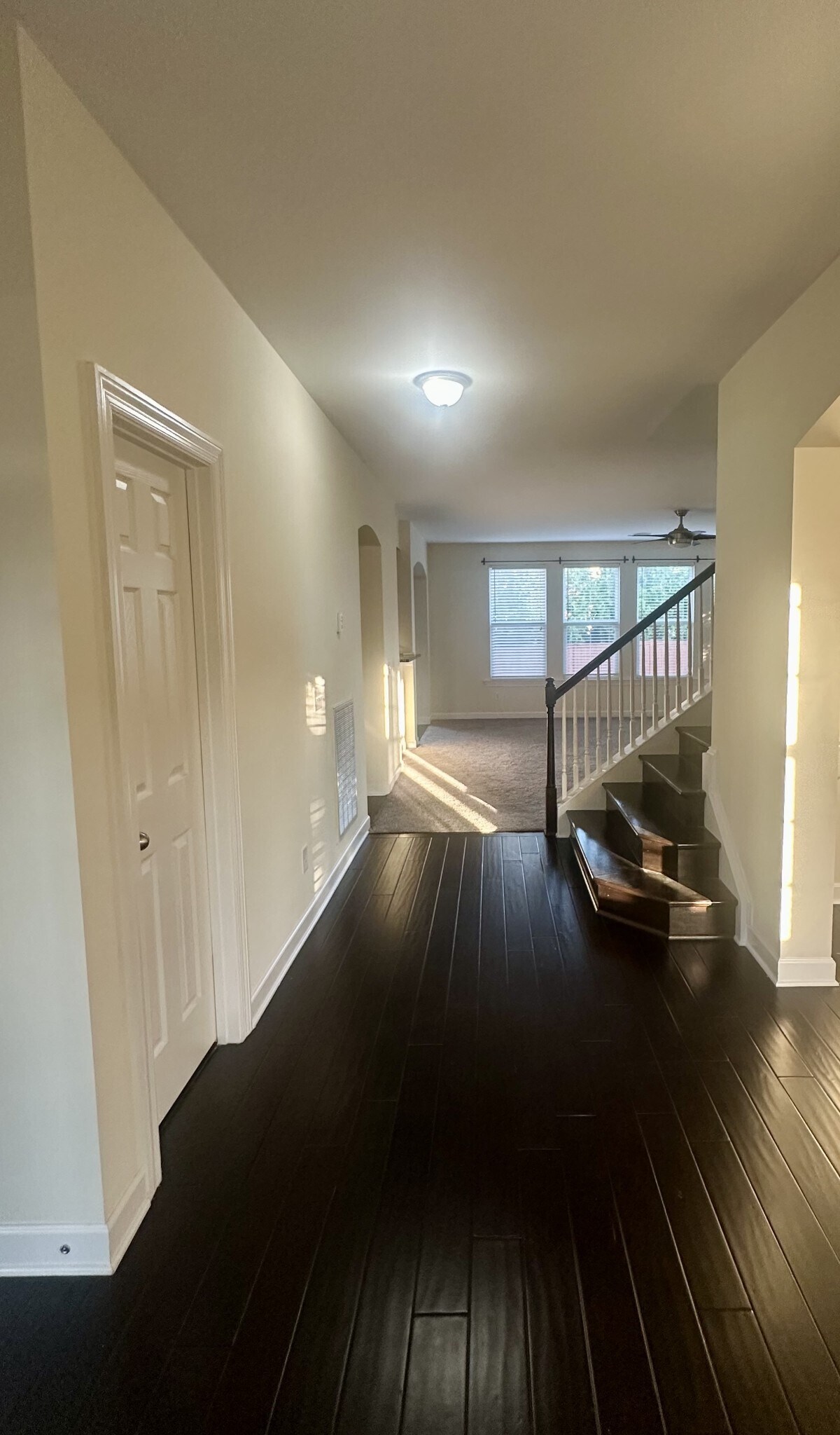 Building Photo - 402 Valley Spring Dr