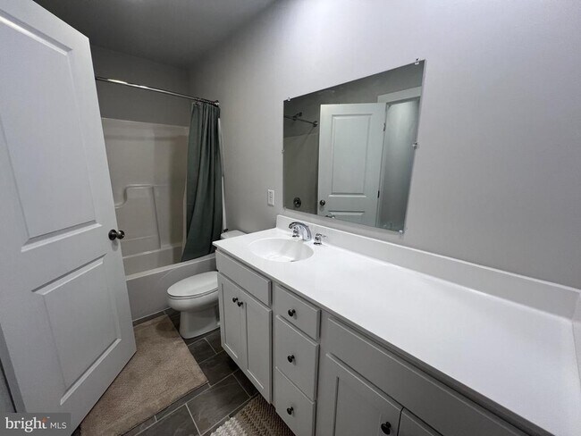 Building Photo - 31 Seover Wy