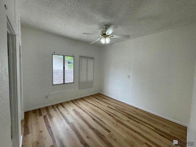Building Photo - 242 S 15th Ave
