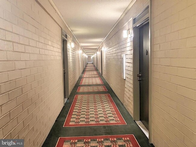 Building Photo - 3100 S Manchester St