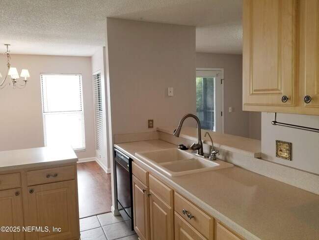 Building Photo - 2159 St Martins Dr E