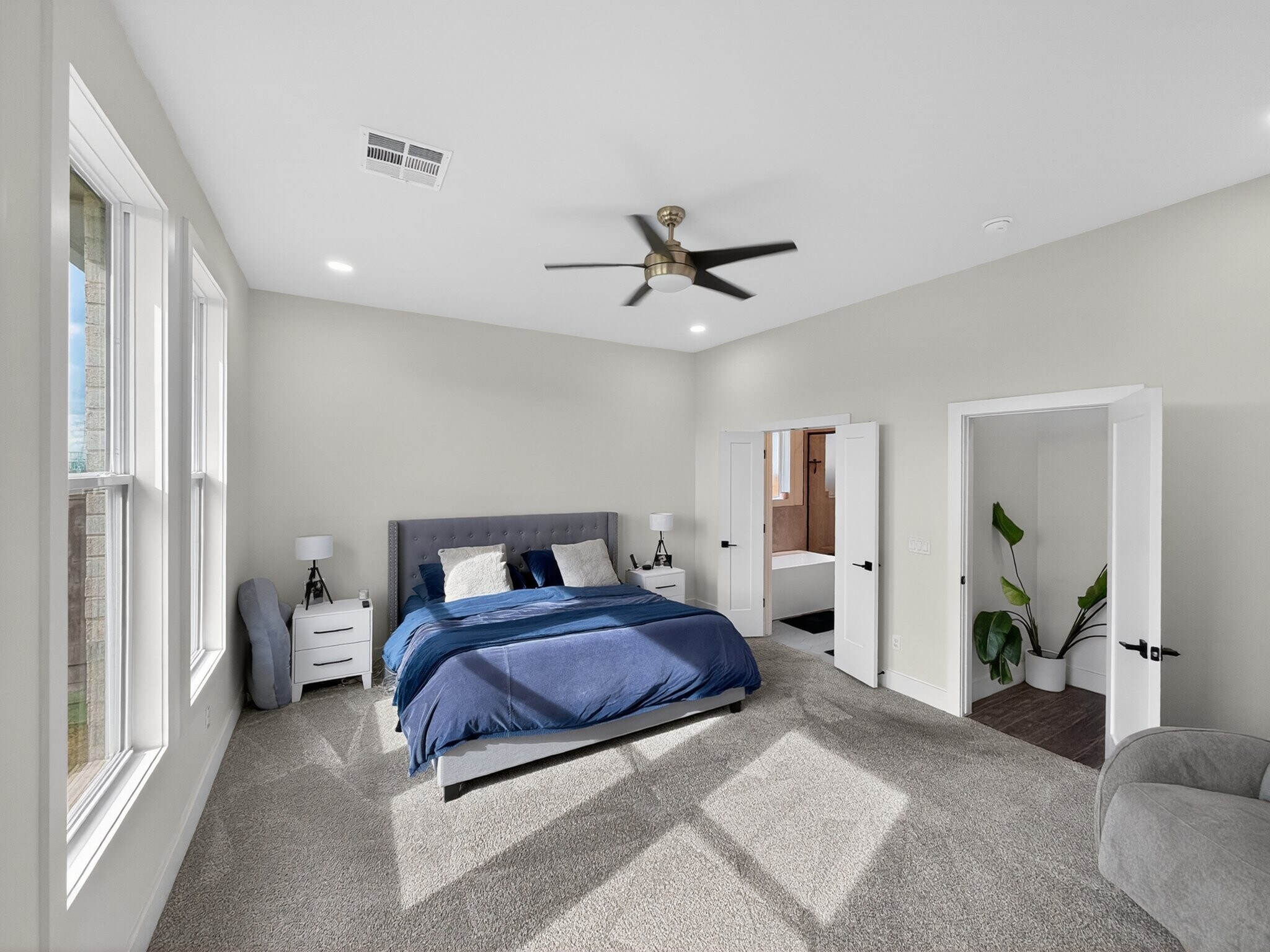 Building Photo - 16001 Aparados Wy