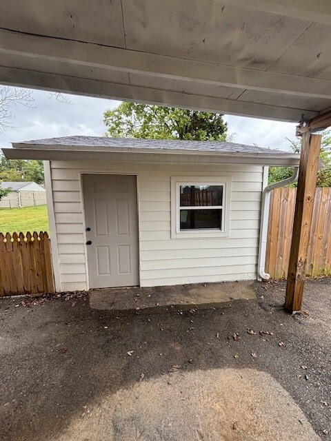 Building Photo - 9800 Chambers Ct