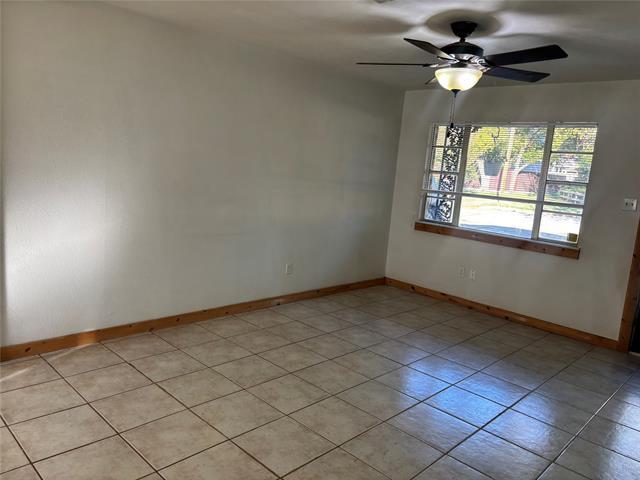 Building Photo - 1600 SE 23rd Ave