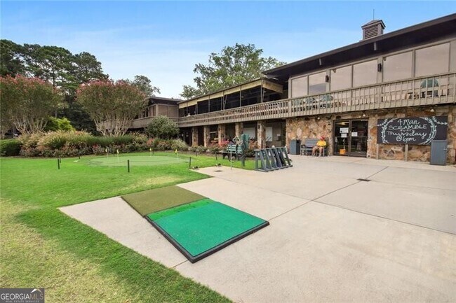 Building Photo - 75 Montre Square NW