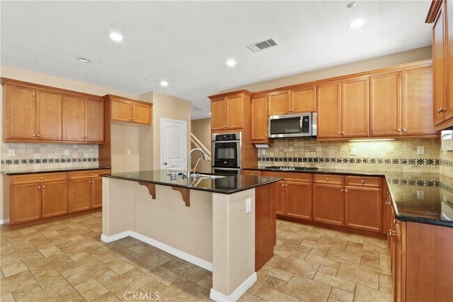 Building Photo - 15180 Willow Wood Ln